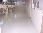 Obra de piso epóxi realizada pela DeltaEpox